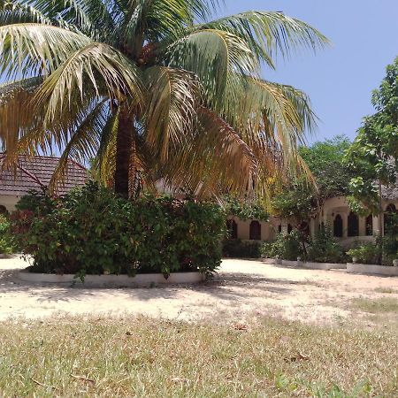 H & H Bungalows Nungwi Eksteriør billede