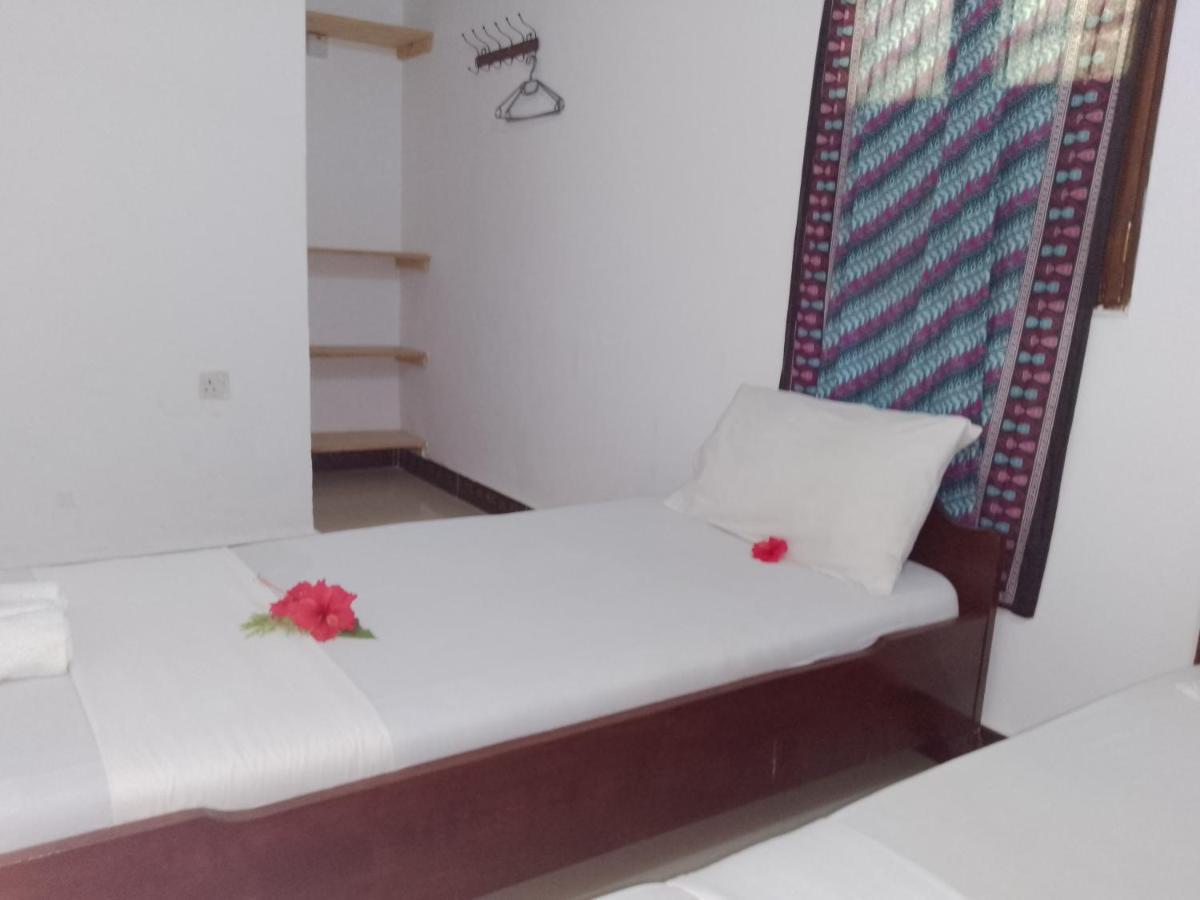 H & H Bungalows Nungwi Eksteriør billede