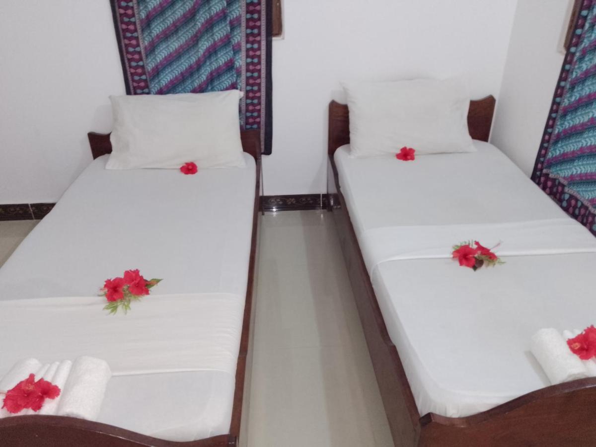 H & H Bungalows Nungwi Eksteriør billede