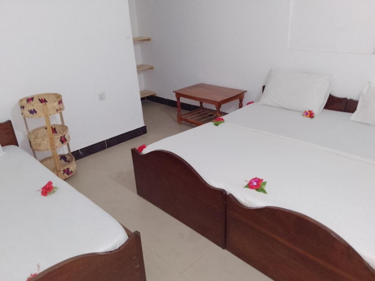 H & H Bungalows Nungwi Eksteriør billede