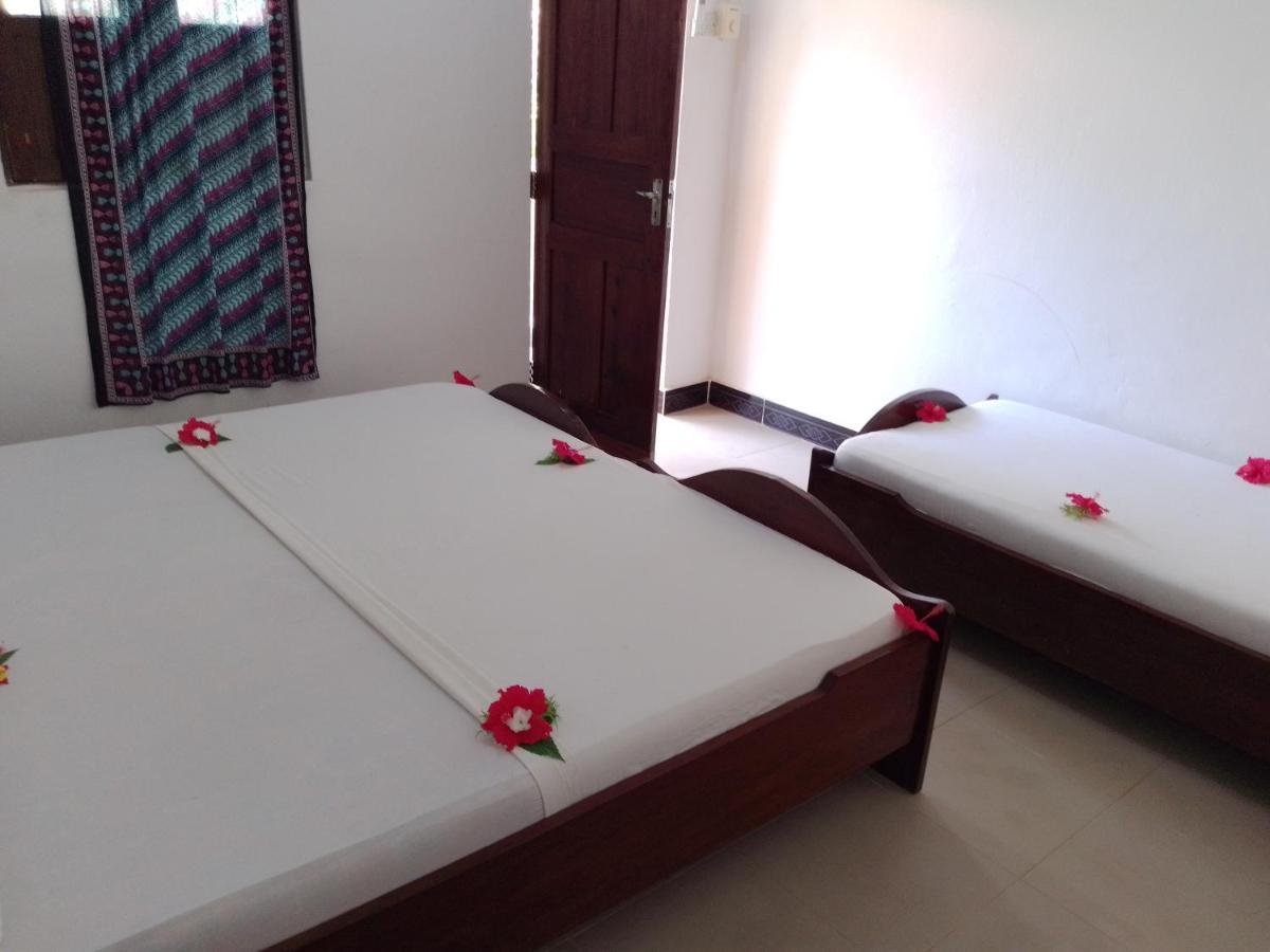 H & H Bungalows Nungwi Eksteriør billede